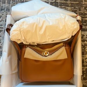 Brand New Hermes Lindy 26 Gold with Gold Hardware